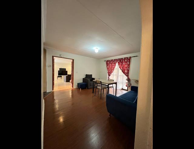 3 BEDROOM HOUSE TO LET IN SUMMER GREENS